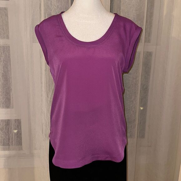 J. Crew 2 Magenta Pink Scoop Neck Lightweight Sleeveless Blouse Shell - Picture 1 of 10